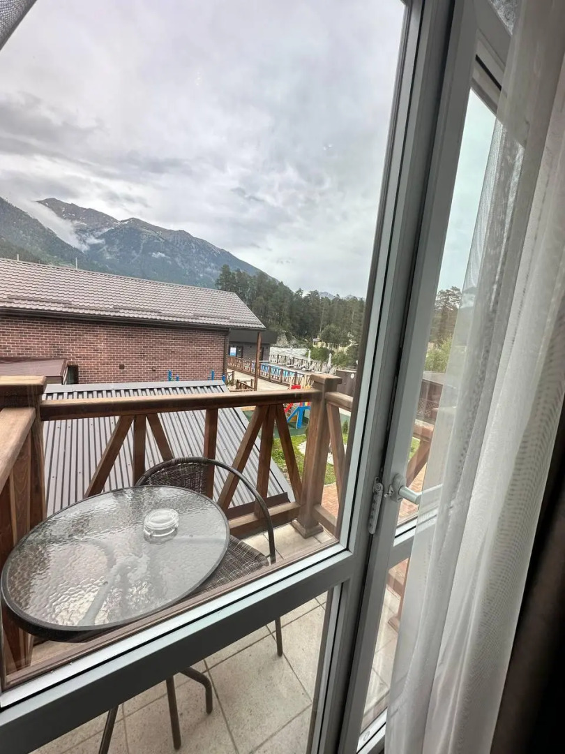 River & House (Ривер Хаус)