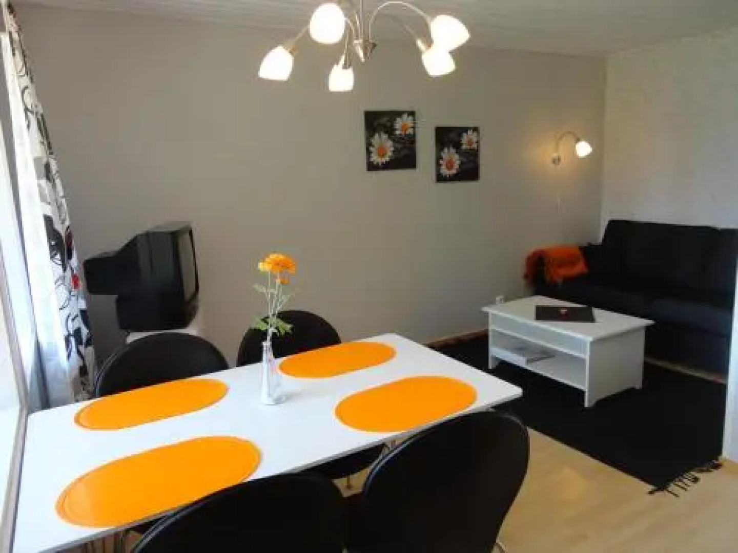 Hjortö Stugor & Stockhus