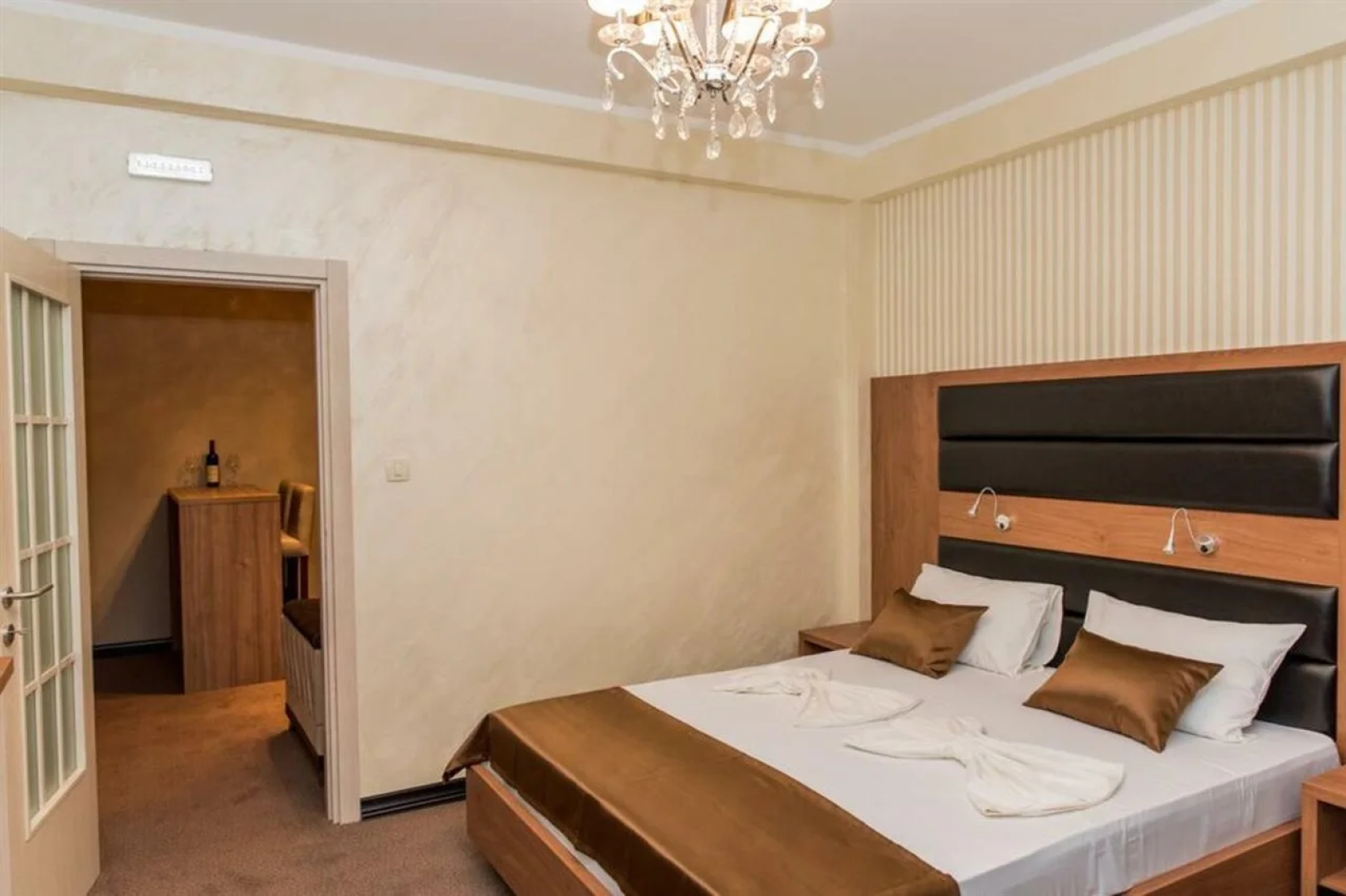 Hotel Crnogorska Kuća