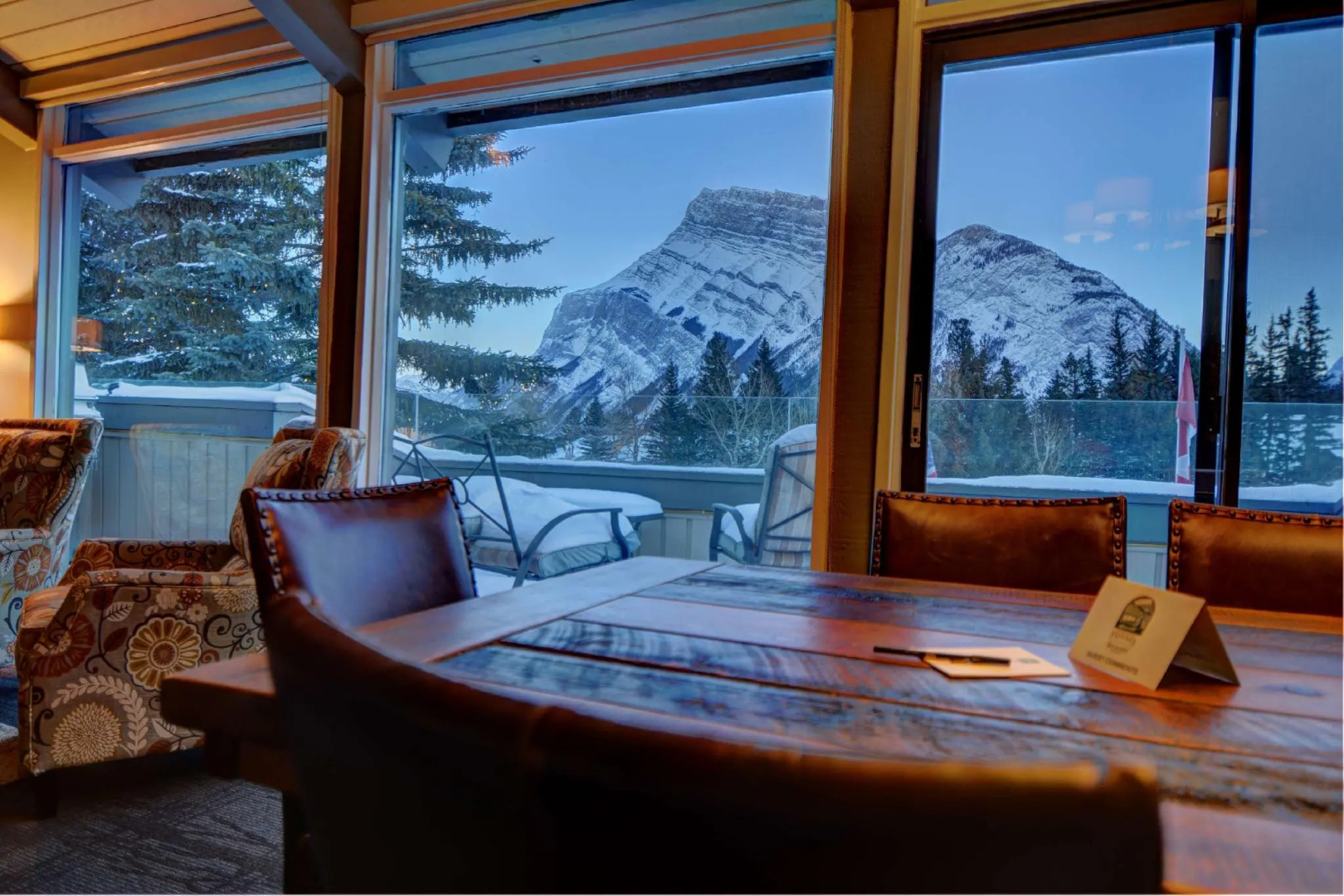 Tunnel Mountain Resort