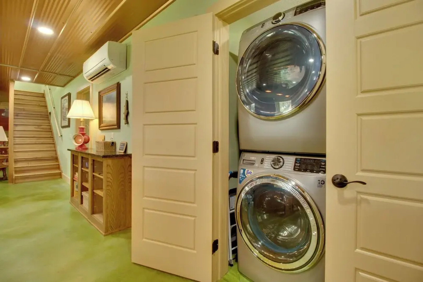 Unique Cotter Getaway w/ Deck & Outdoor Dining!