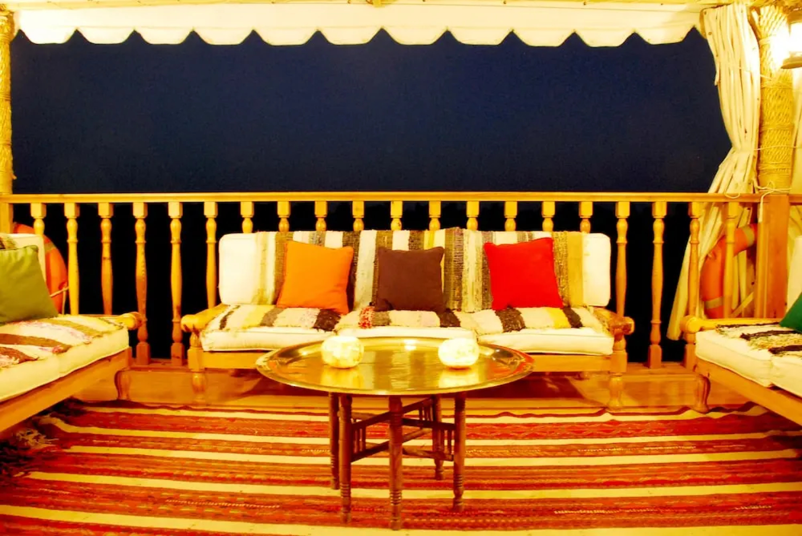 Dahabeya Queen Farida