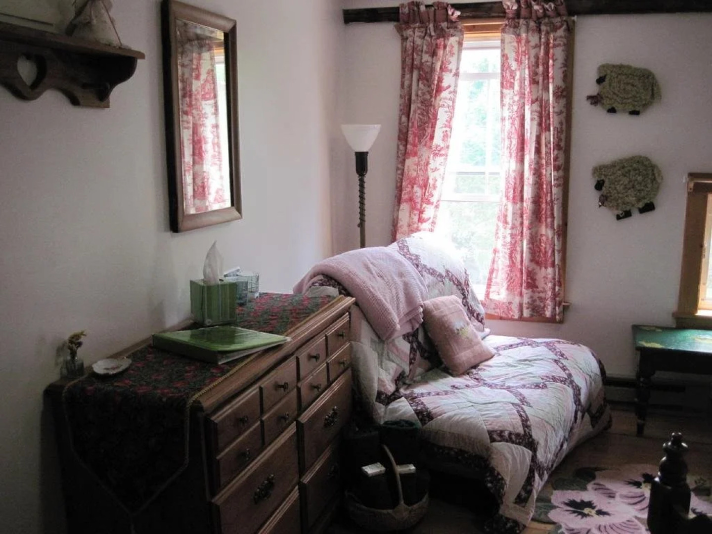 Maple House Bed & Breakfast