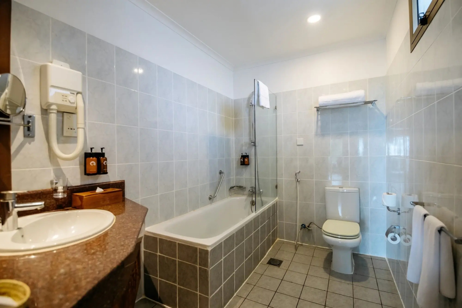 Coral Beach Hotel Dar Es Salaam