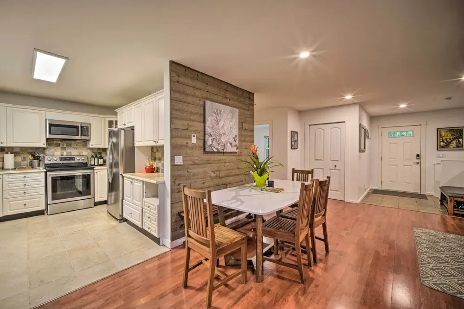 Peaceful Forest Retreat by Mt. Baker Slopes!