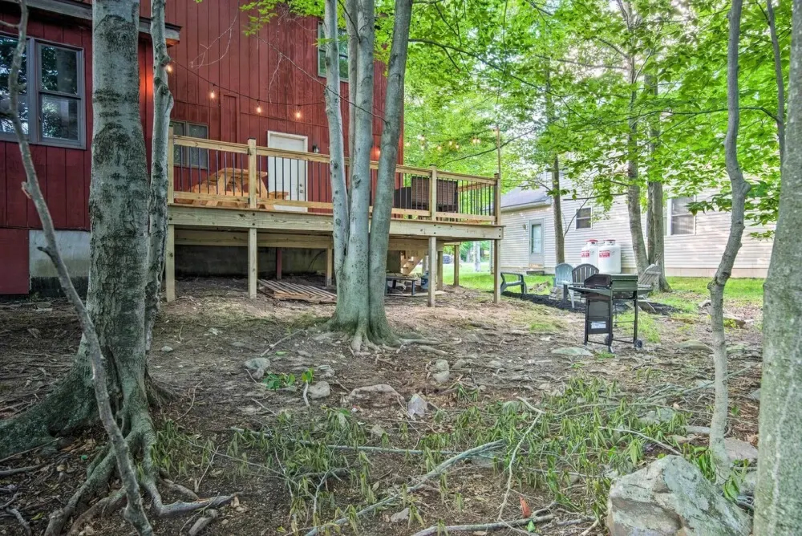 Poconos House w/ Large Deck, Gas Grill & Fire Pit!