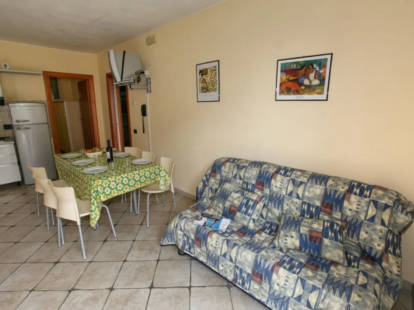 Lavish Holiday Home in Tortoreto With Pool