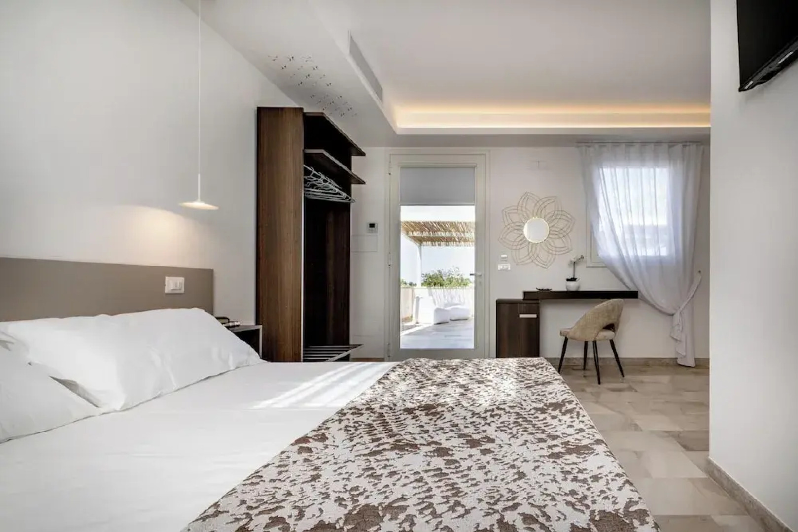 Lisària Villa Delle Meraviglie with pool