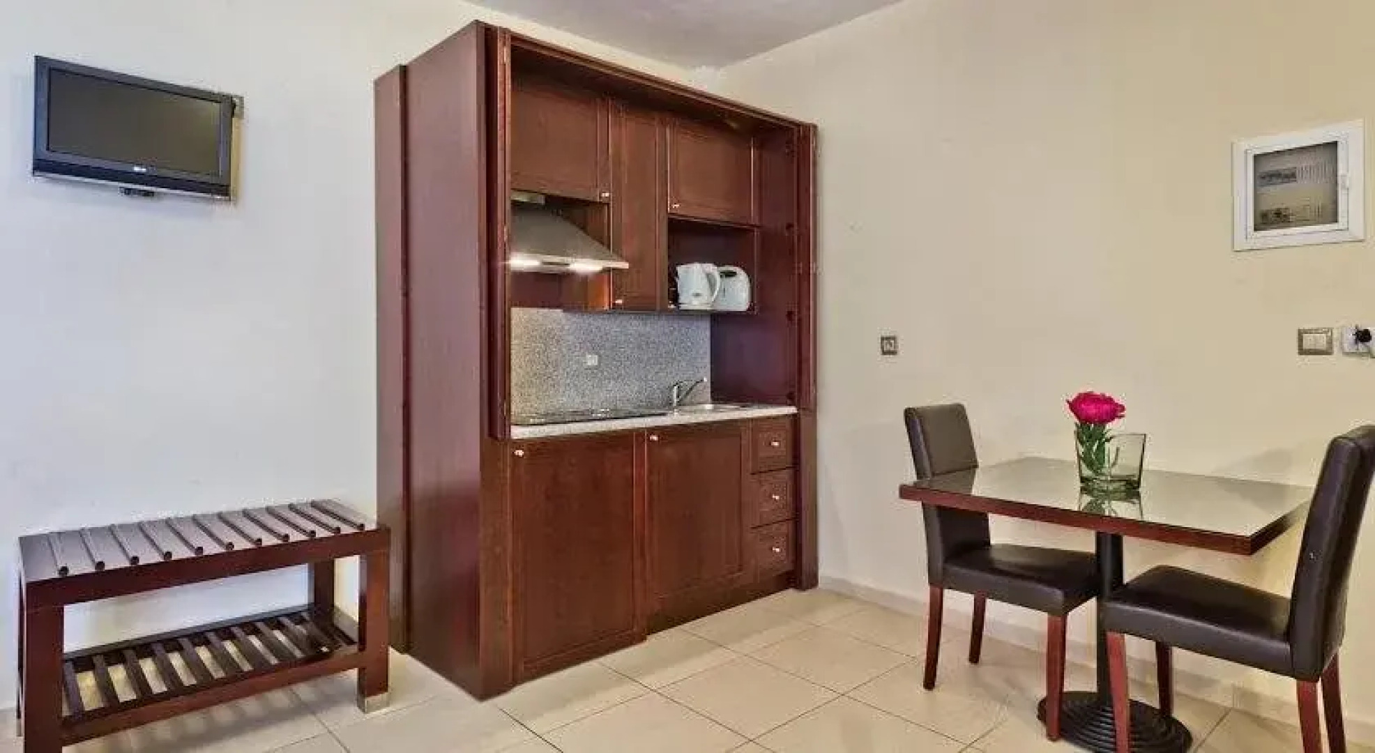 Socrates Hotel Apartments