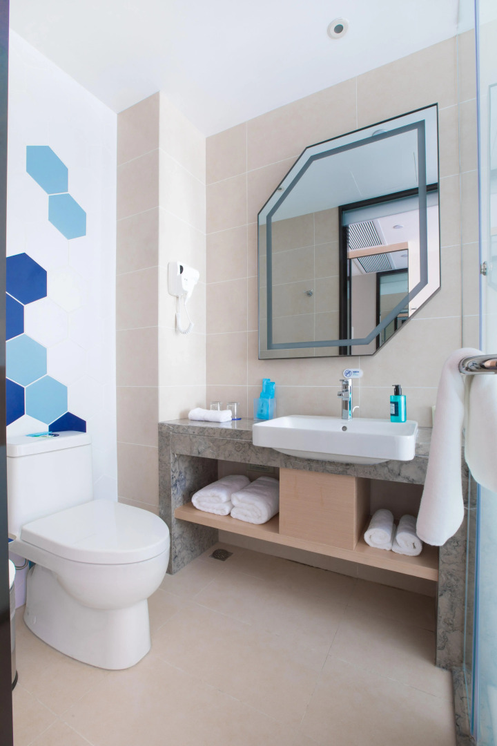 Holiday Inn Express Qidong Downtown