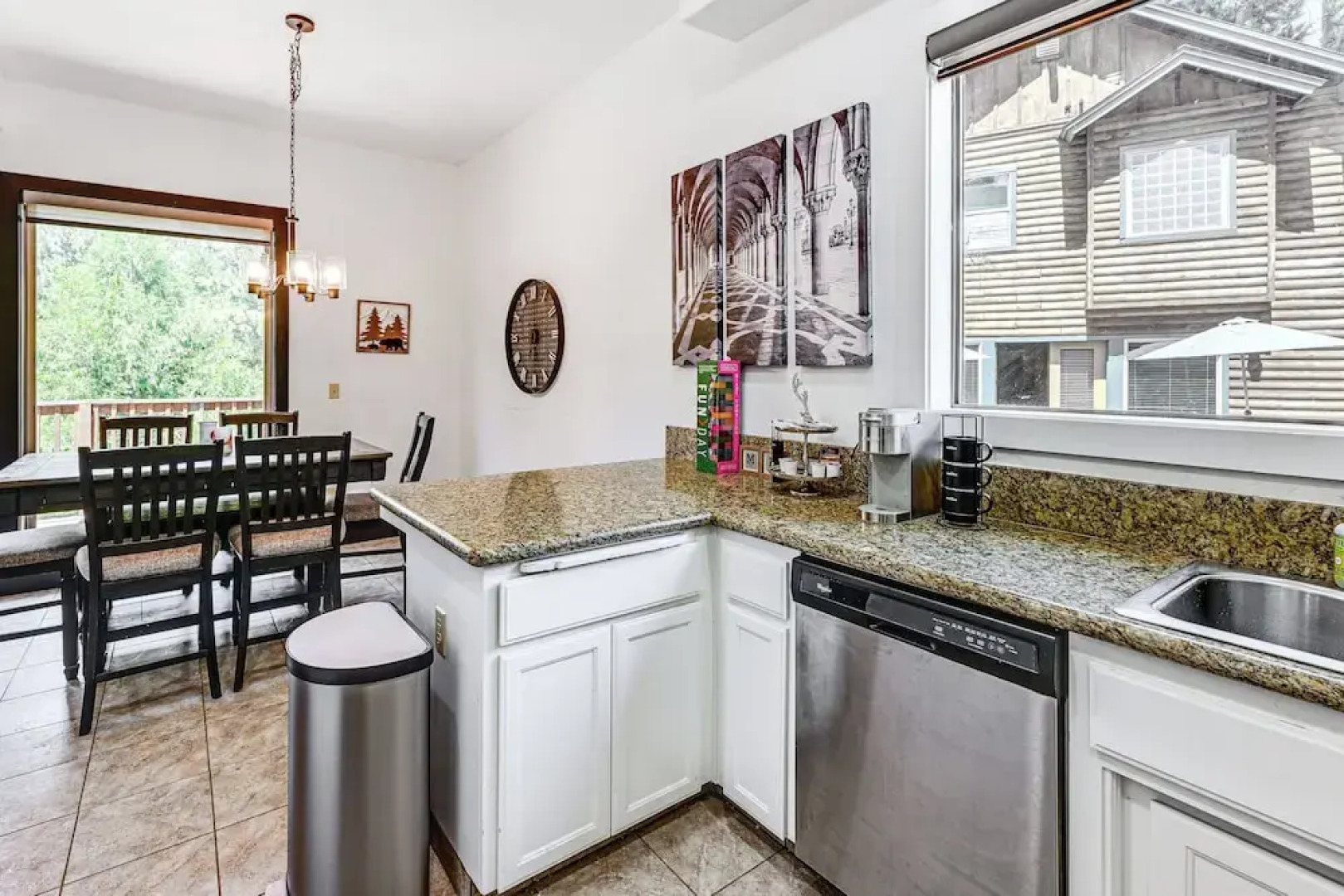 3 Mi to Shaver Lake: Family Home w/ Deck!