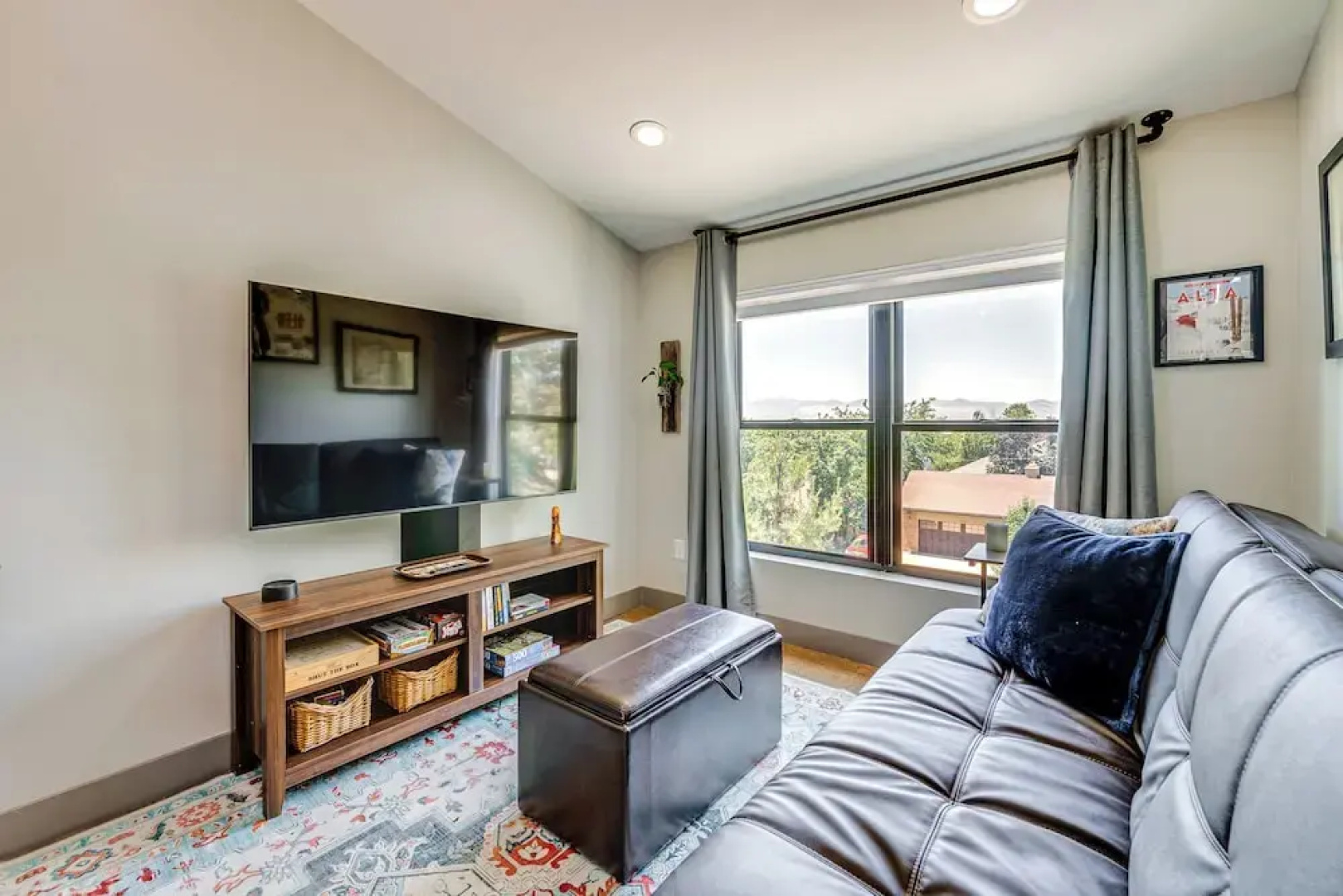 11 Mi to Snowbird Resort: Mtn-view Apt w/ Hot Tub