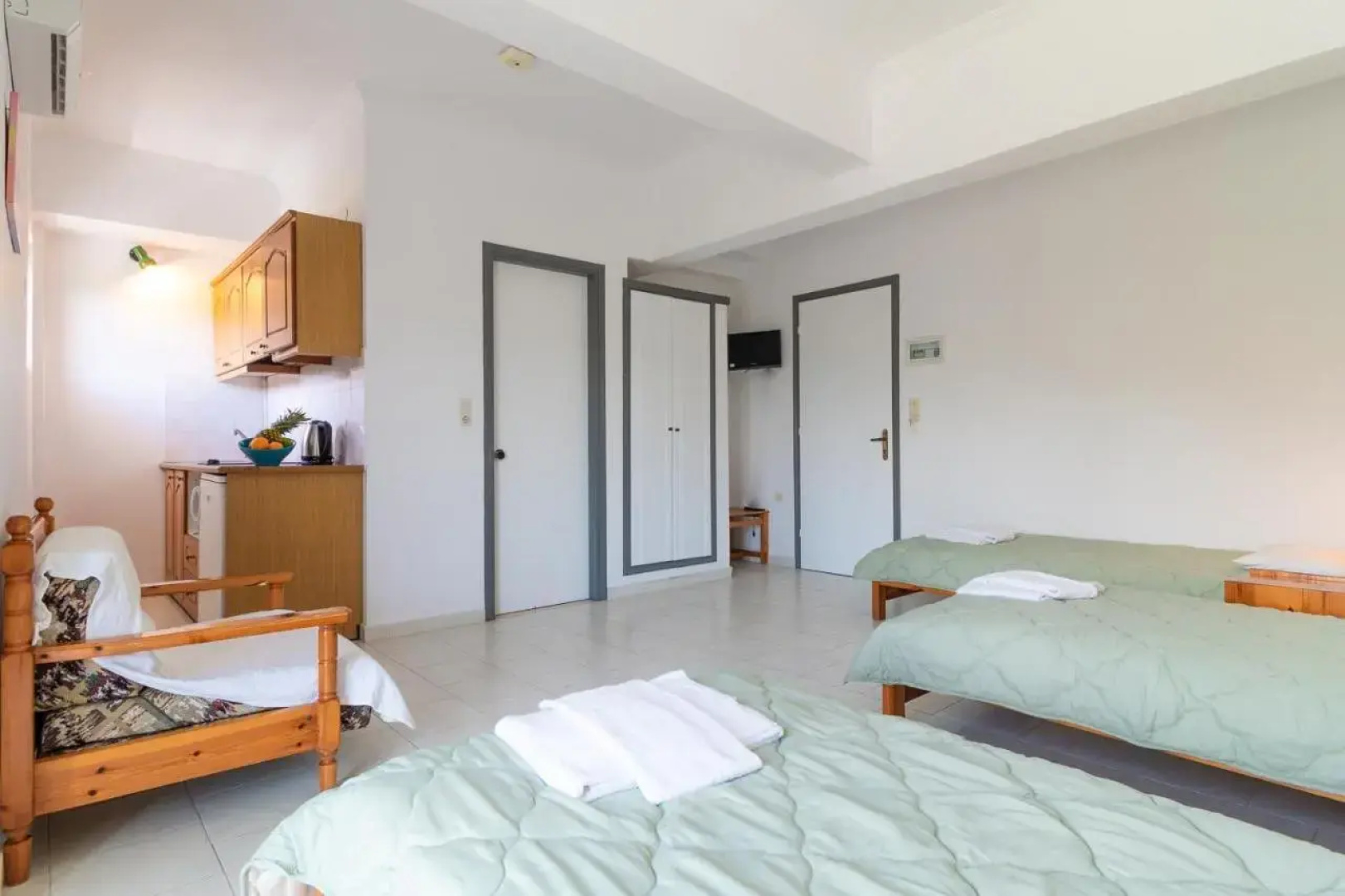 Kantaros Apartments