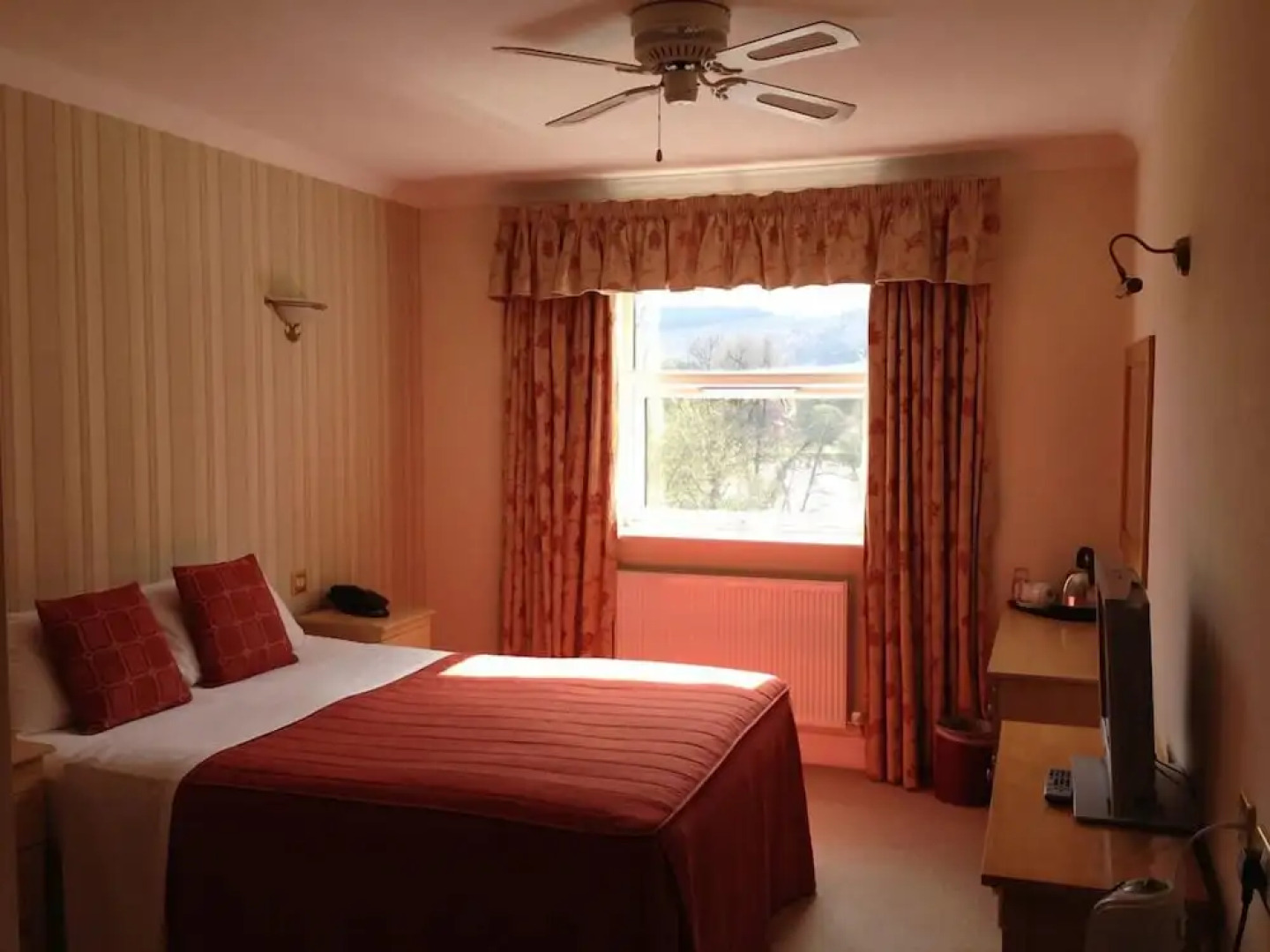 White Waters Country Hotel