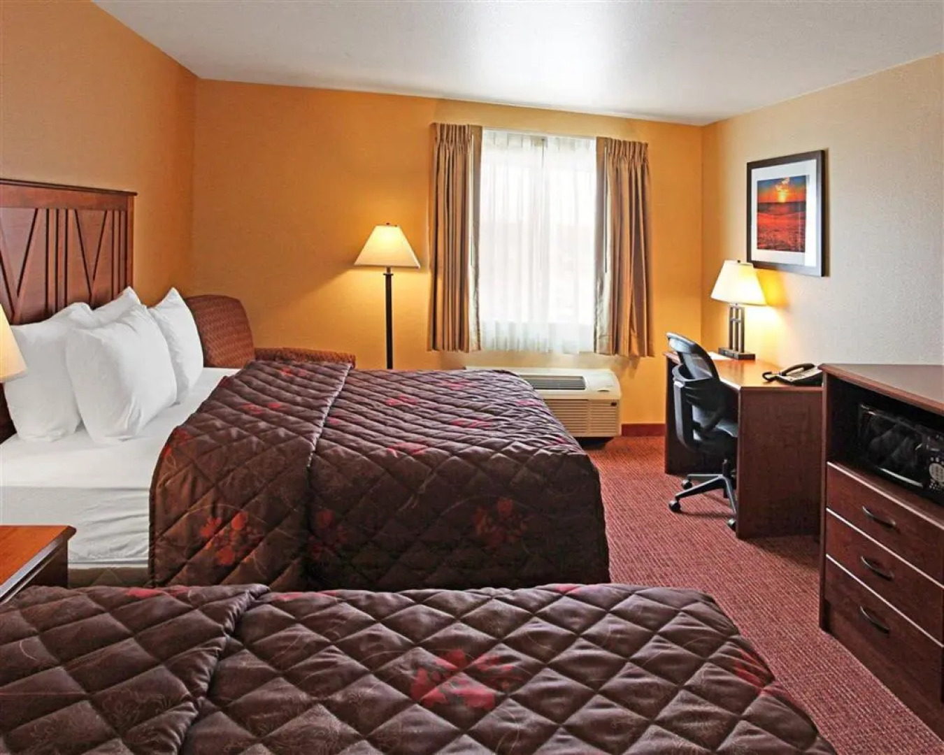 Rodeway Inn & Suites Phillipsburg