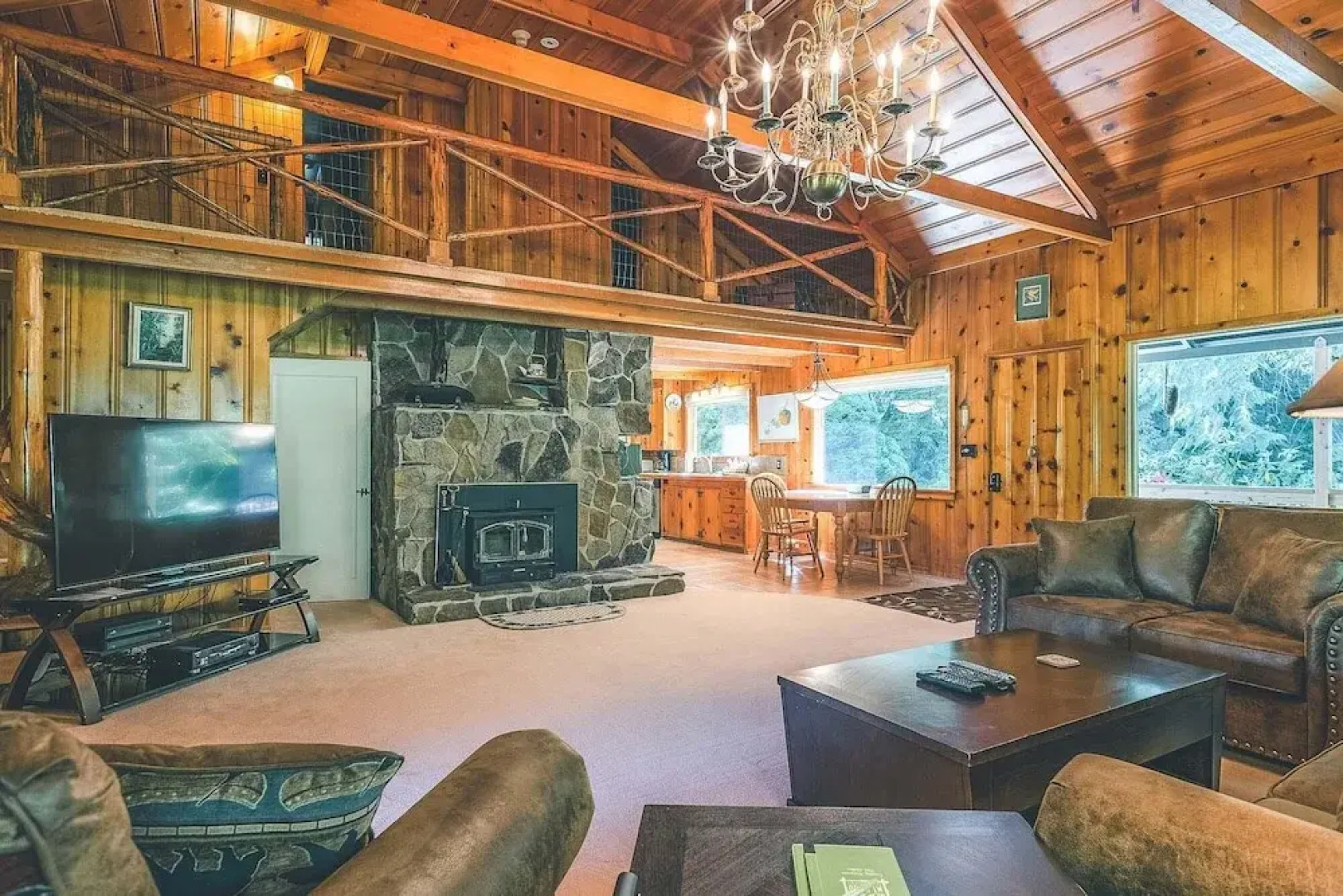 Crystal Creek Chalet