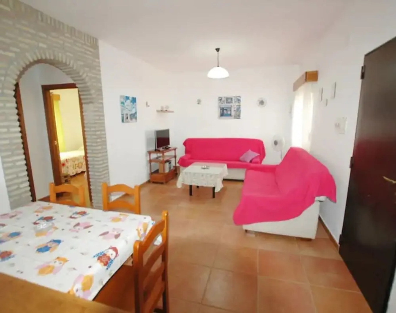 Casa con Barbacoa Cerca del Pueblo A, B y Casa Inma