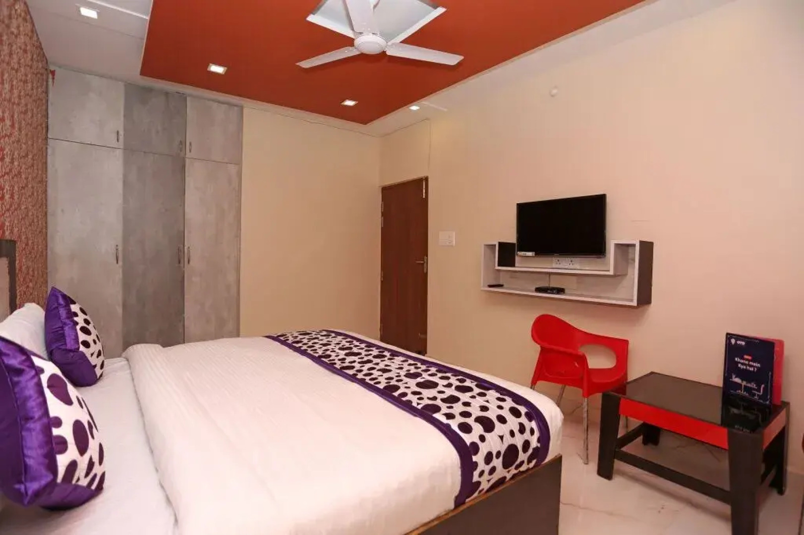 Hotel Lake View By OYO Rooms