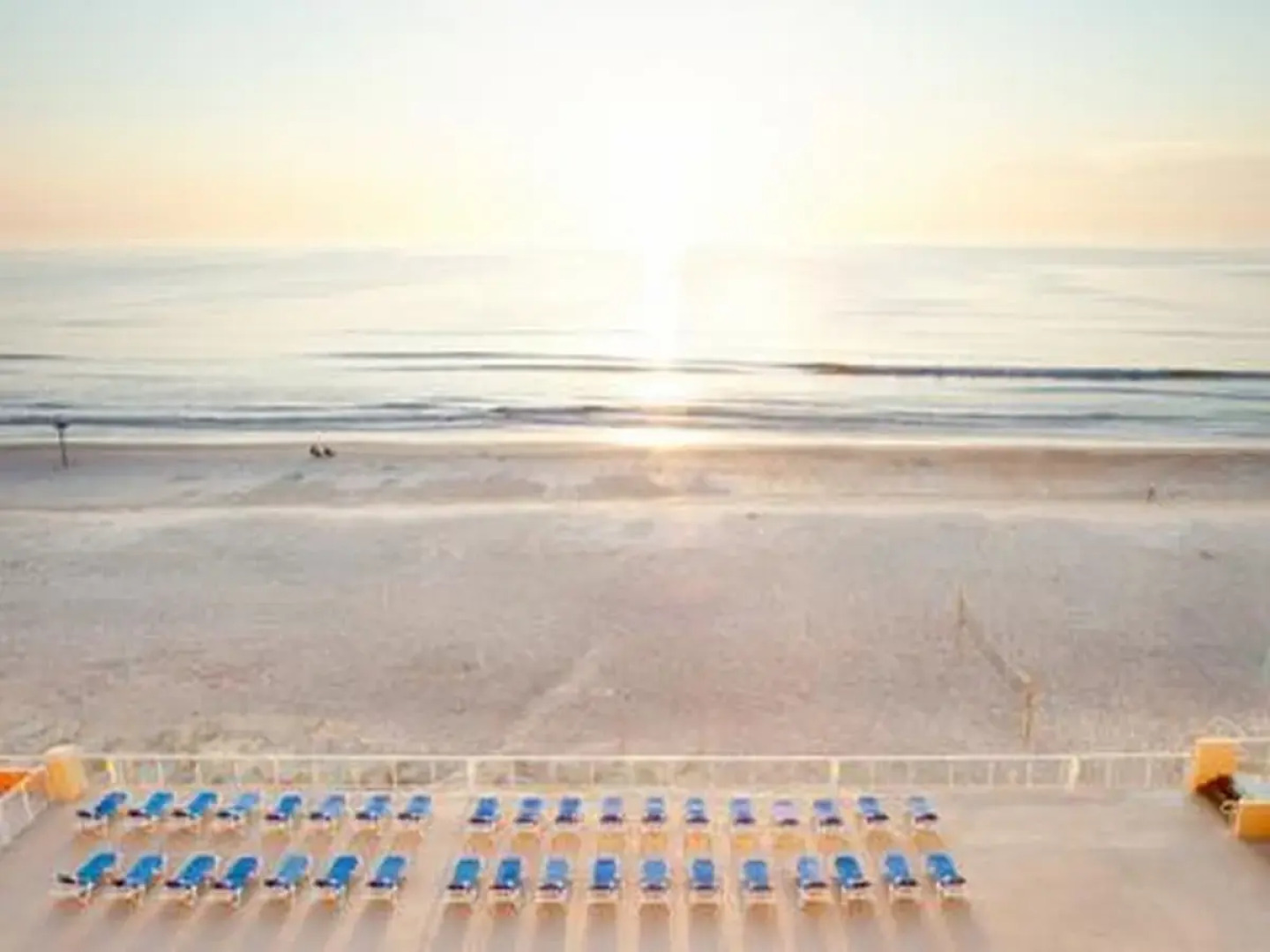 Casa Del Mar Beach Resort