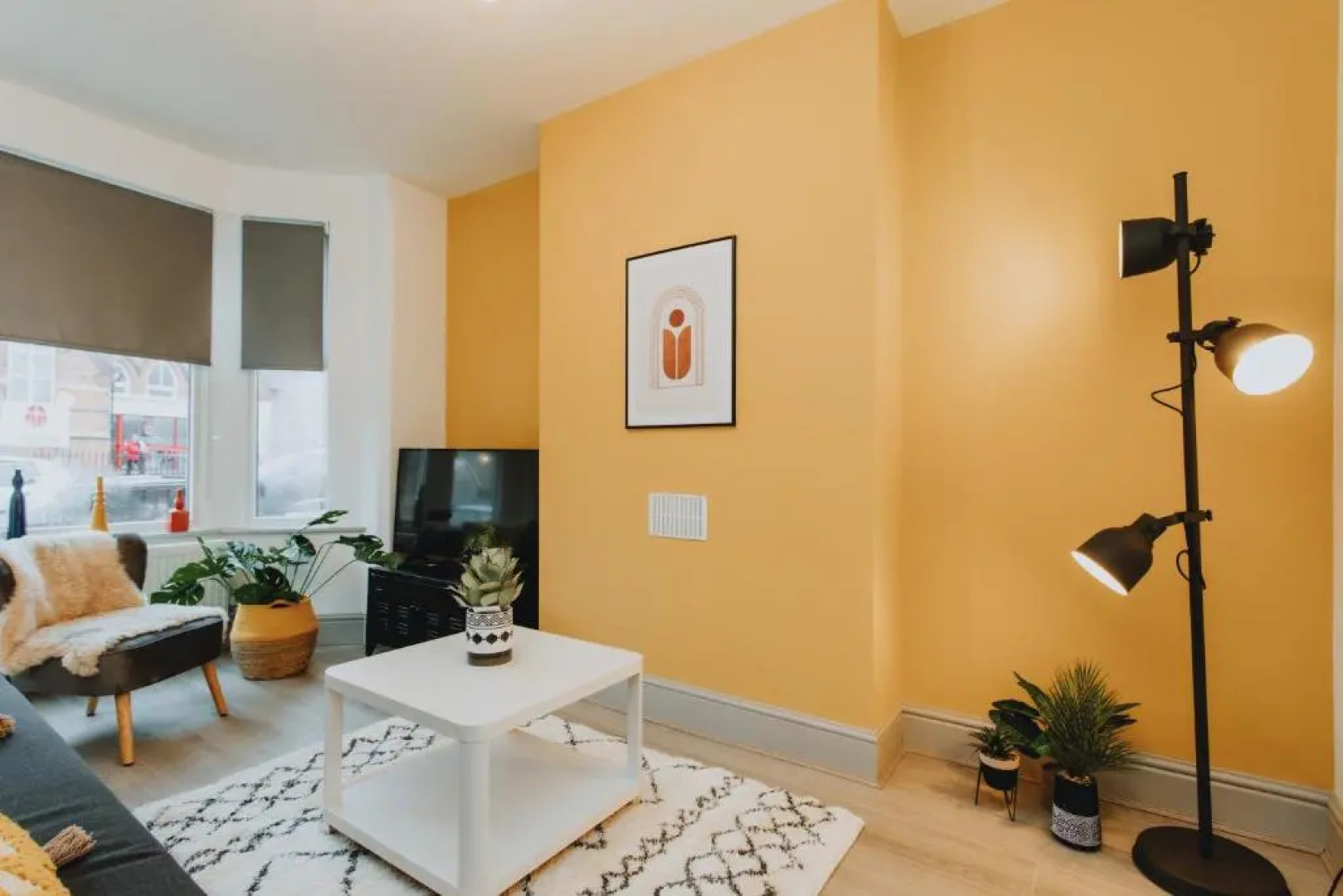 Entire House with Parking in Rugby