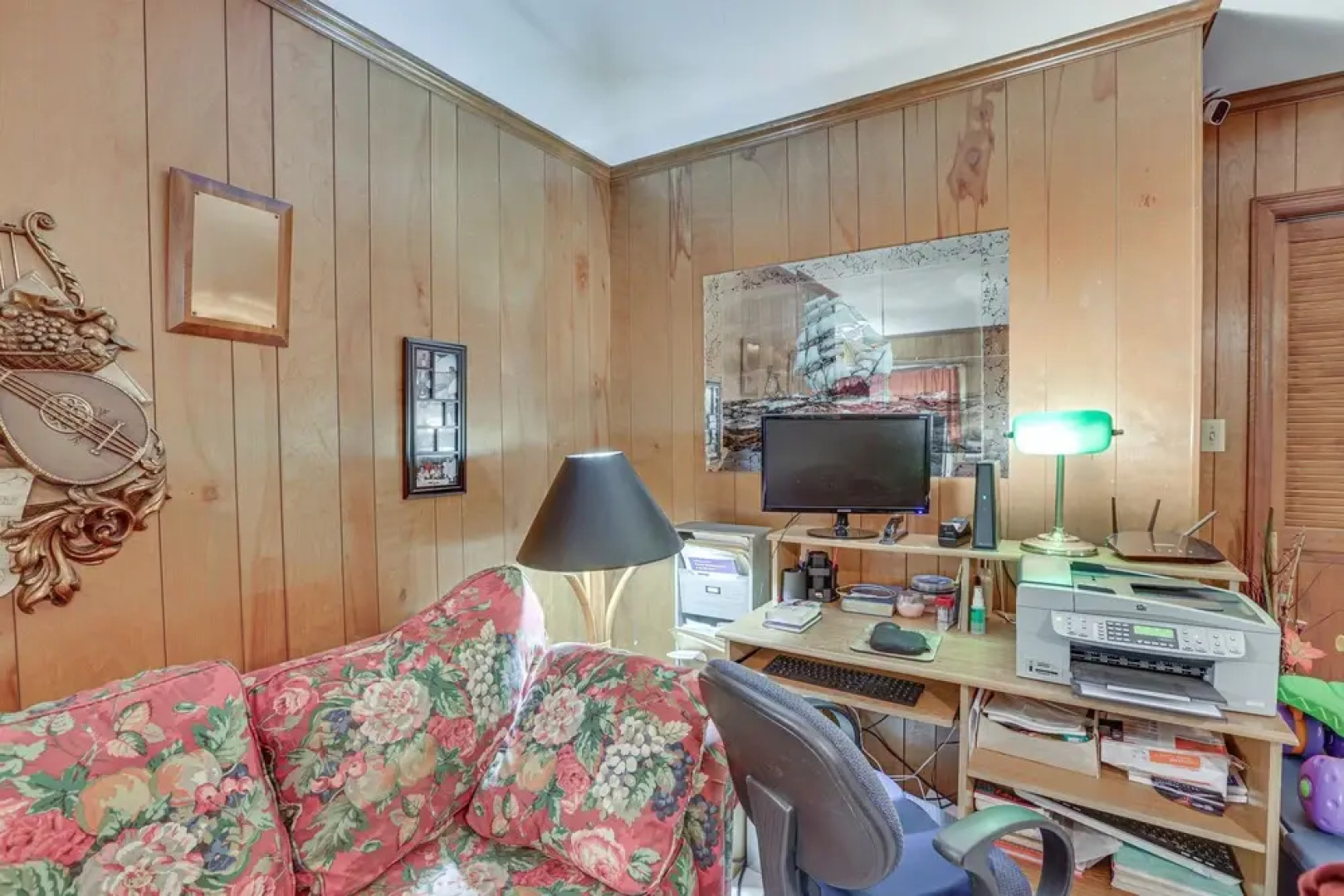 Rustic Thomasville Home w/ Deck: 2 Mi to Downtown!