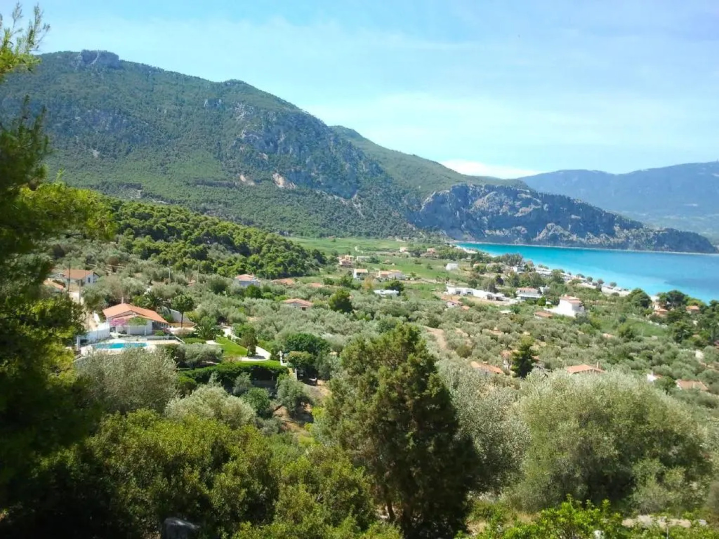 Beachfront self-catering studios in Psatha Bay - 60km from Athens