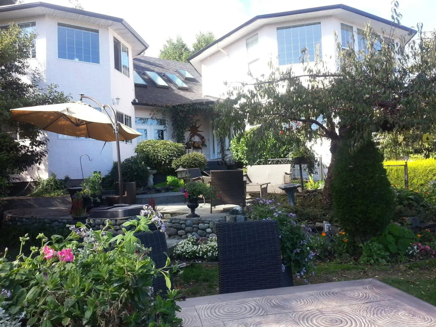 By the Sea BnB, Sidney Victoria BC