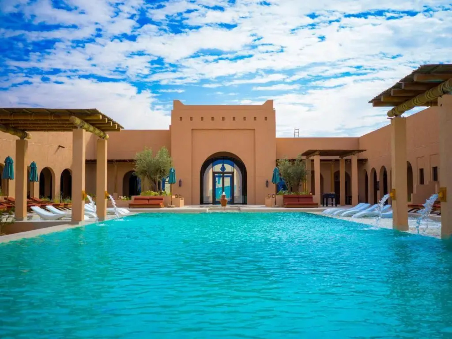 Bab Al Nojoum Bateen Liwa Resort