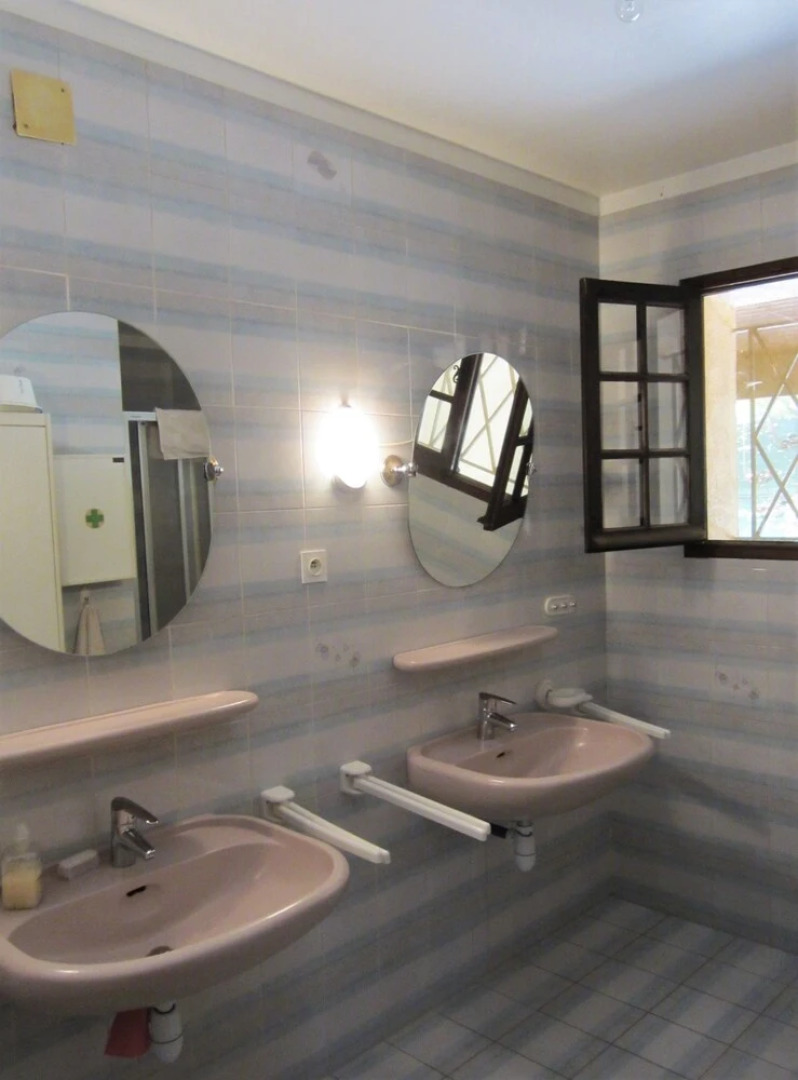 House With in Collobrières With Wonderful Mountain View P