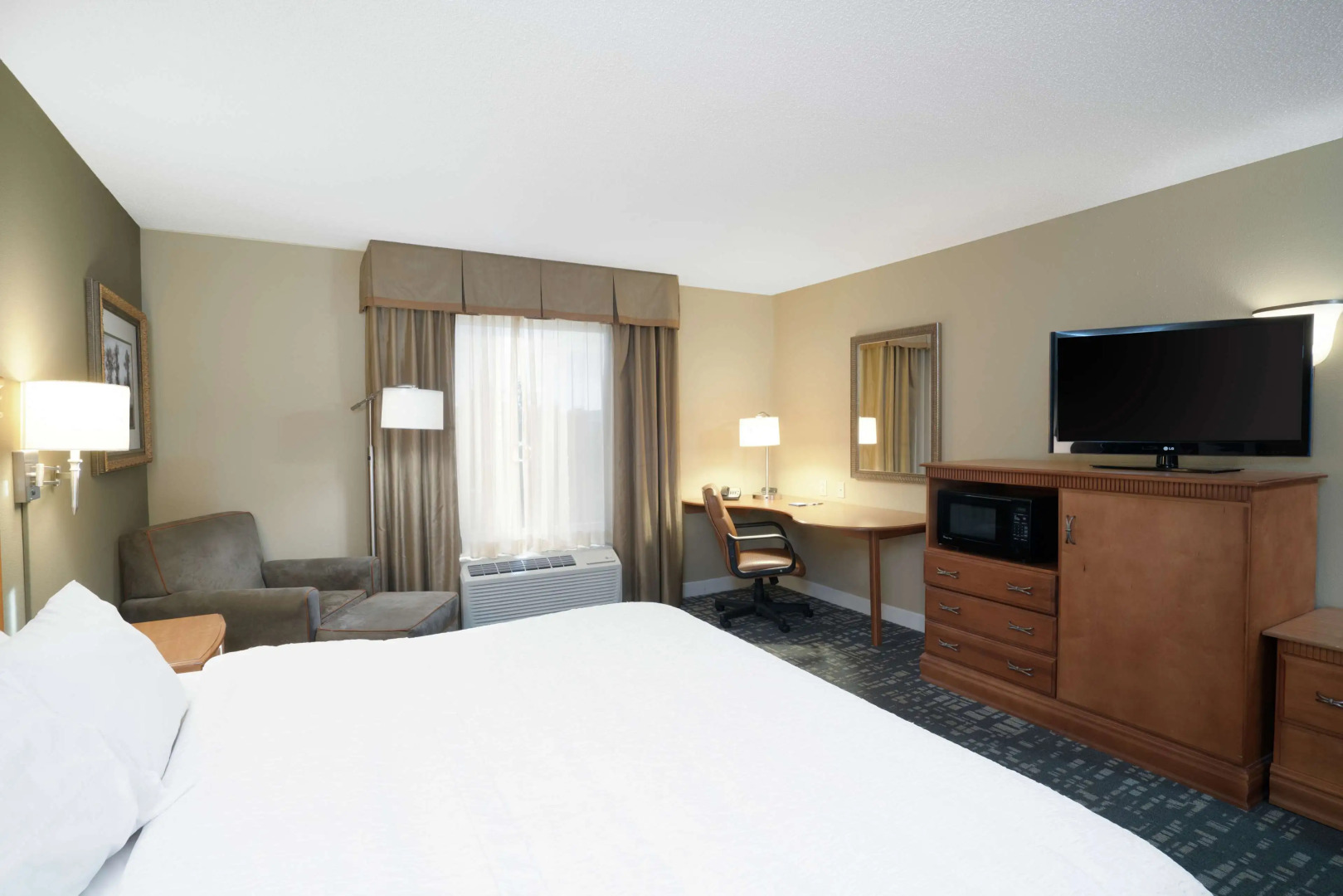 Hampton Inn & Suites Murfreesboro