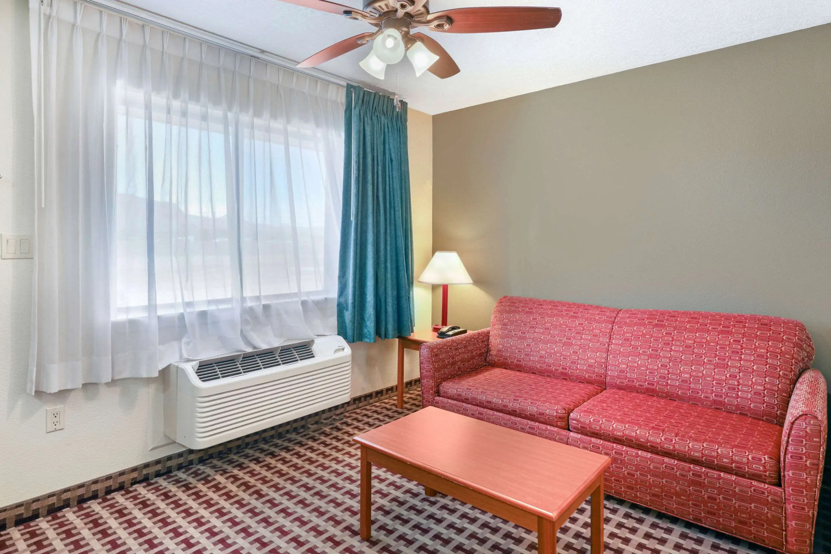 Econo Lodge Inn & Suites Socorro