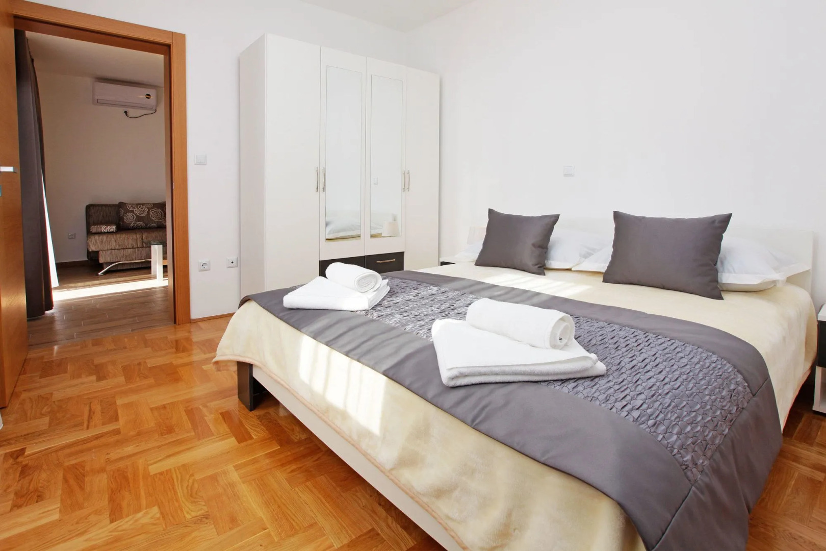 Apartments Mistral