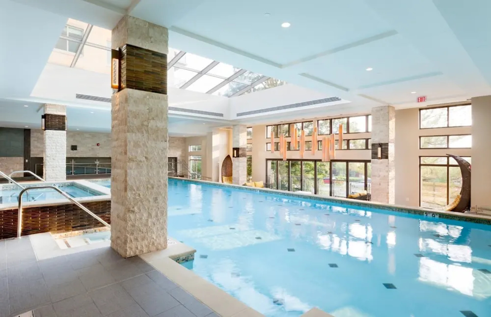 Bluebird Suites in Reston