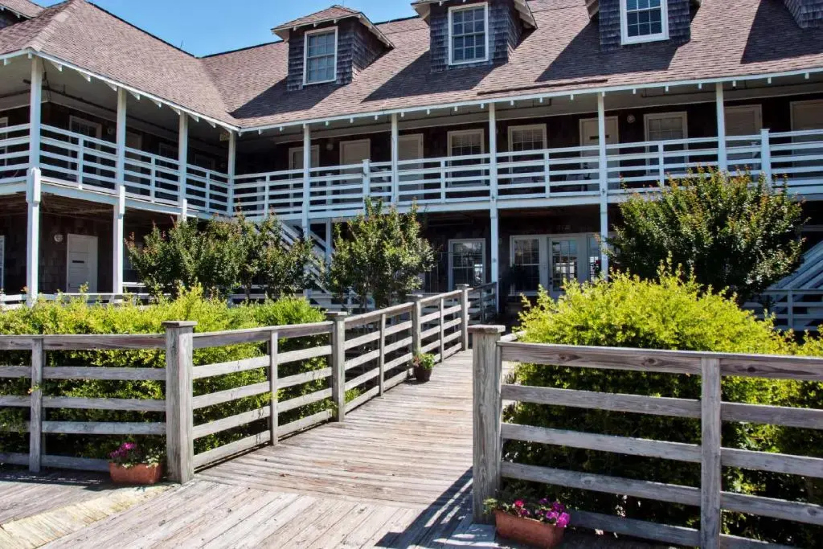 The First Colony Inn