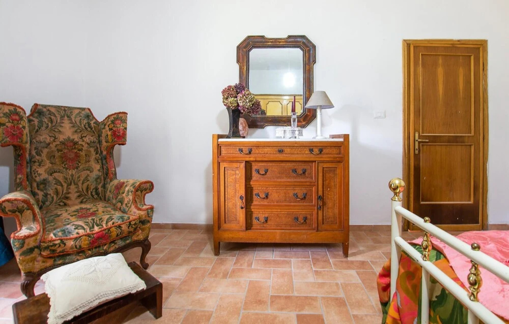 Beautiful Home in Londa With 2 Bedrooms and Wifi