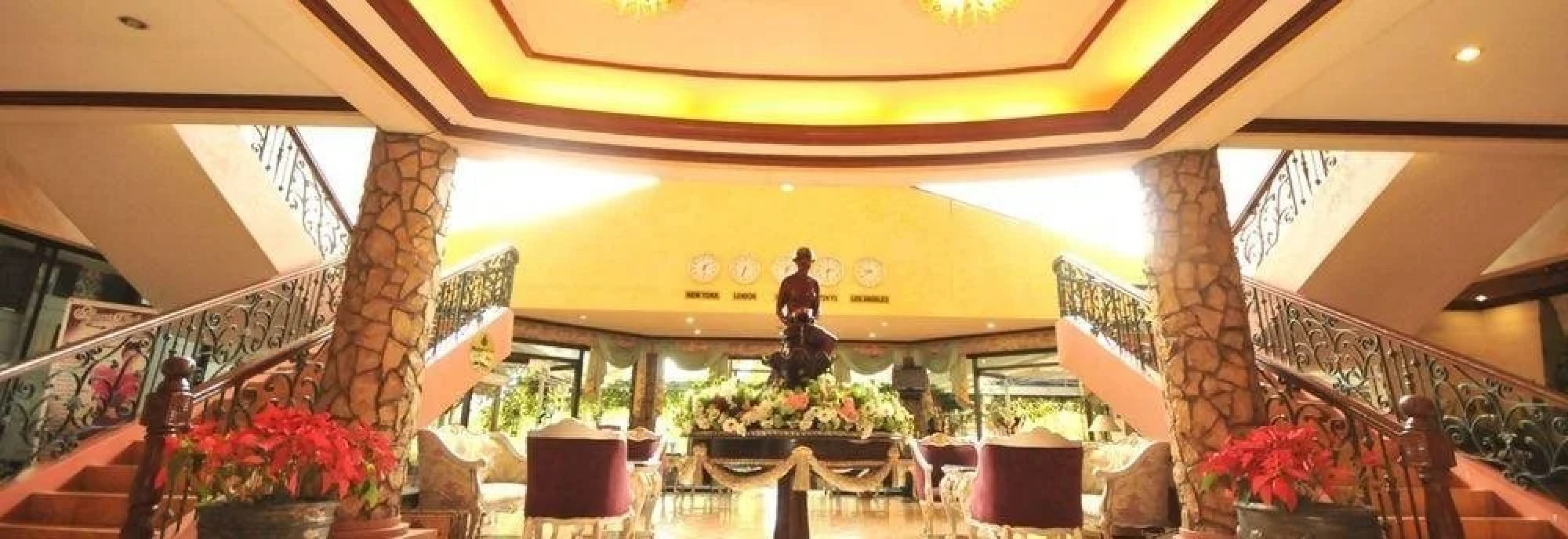 Queen Margarette Hotel Mauban