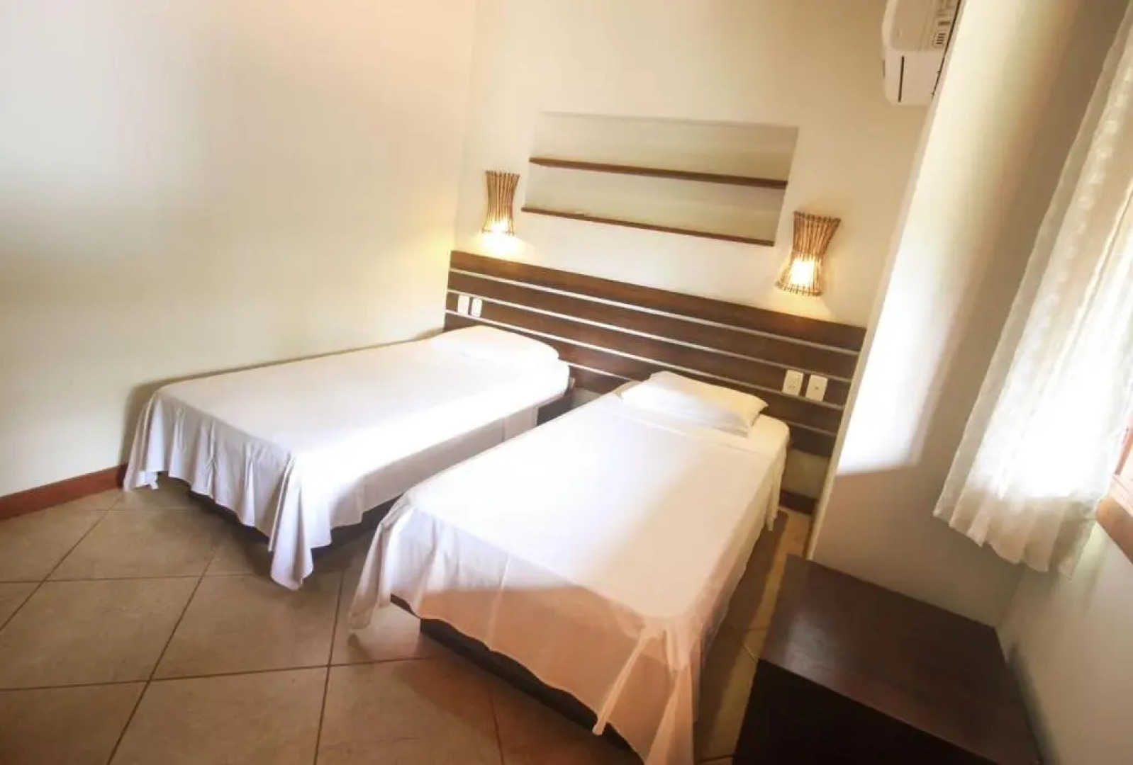 Concha Tropical Flat