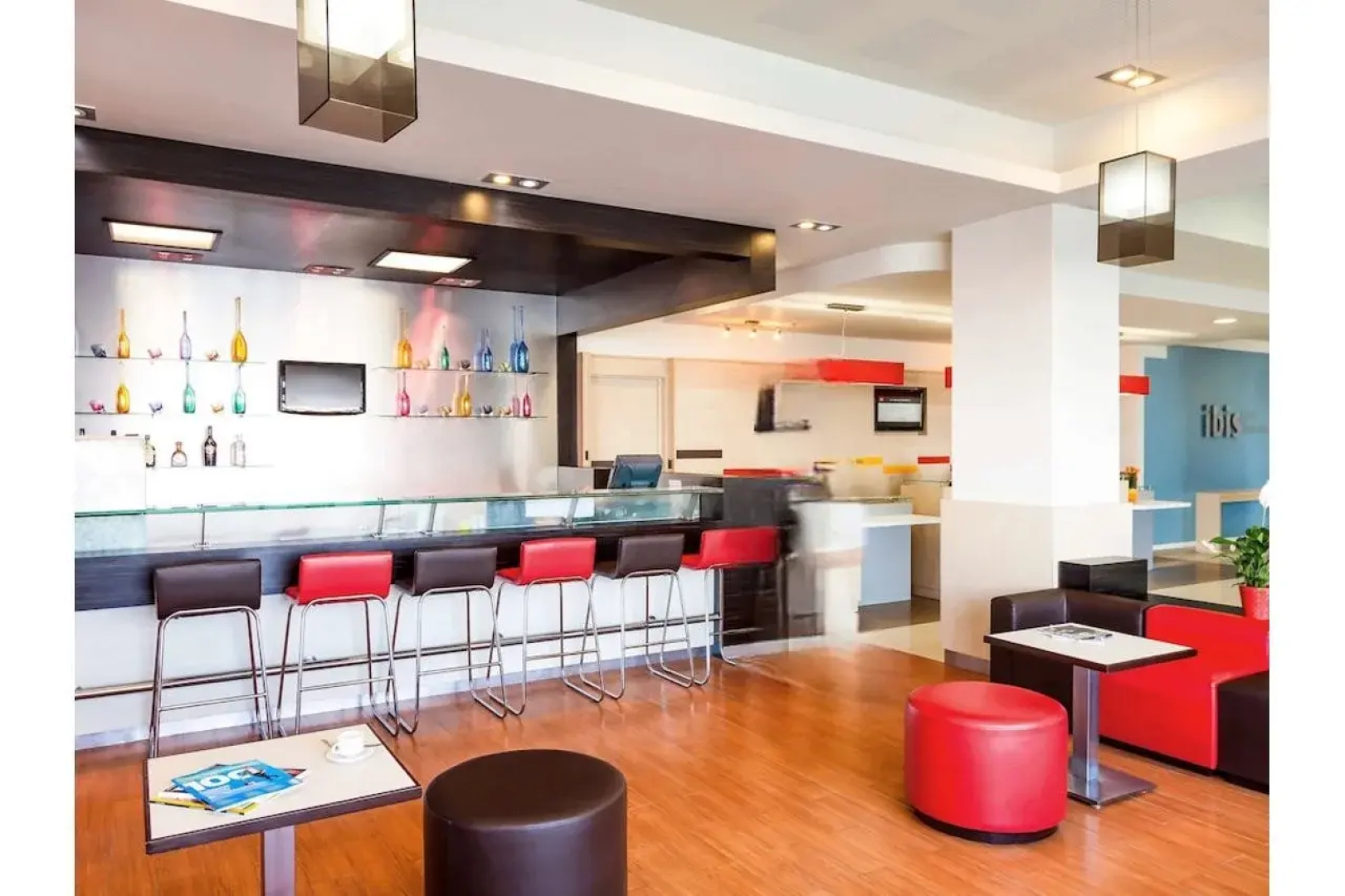 ibis Juarez Consulado