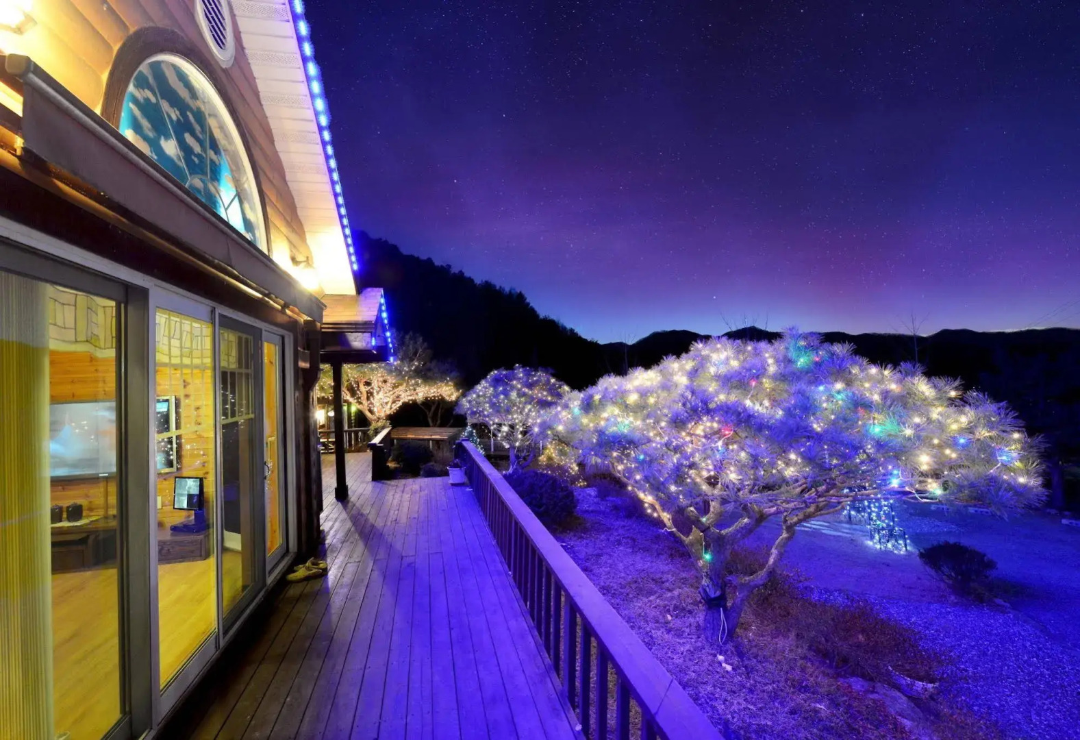 Bohemian couple pension