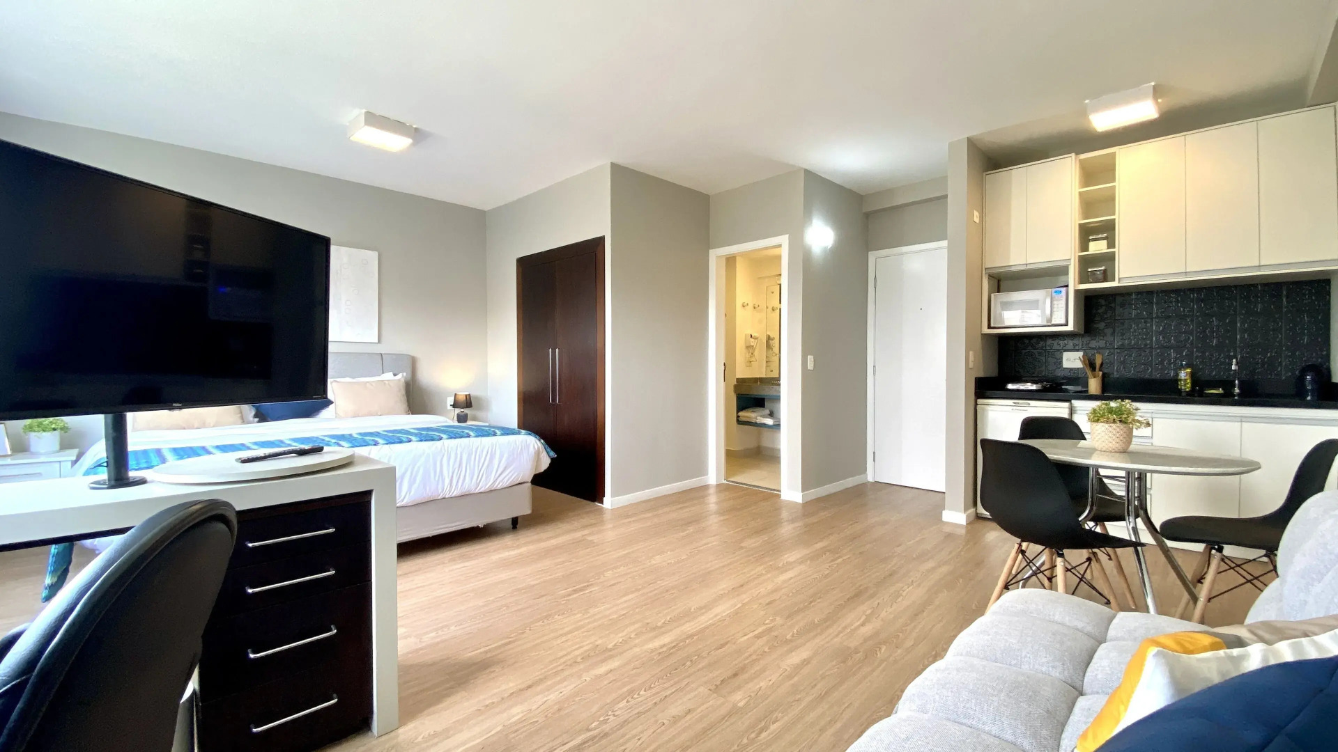 QSA - Anora Spaces - Metropolis Alphaville