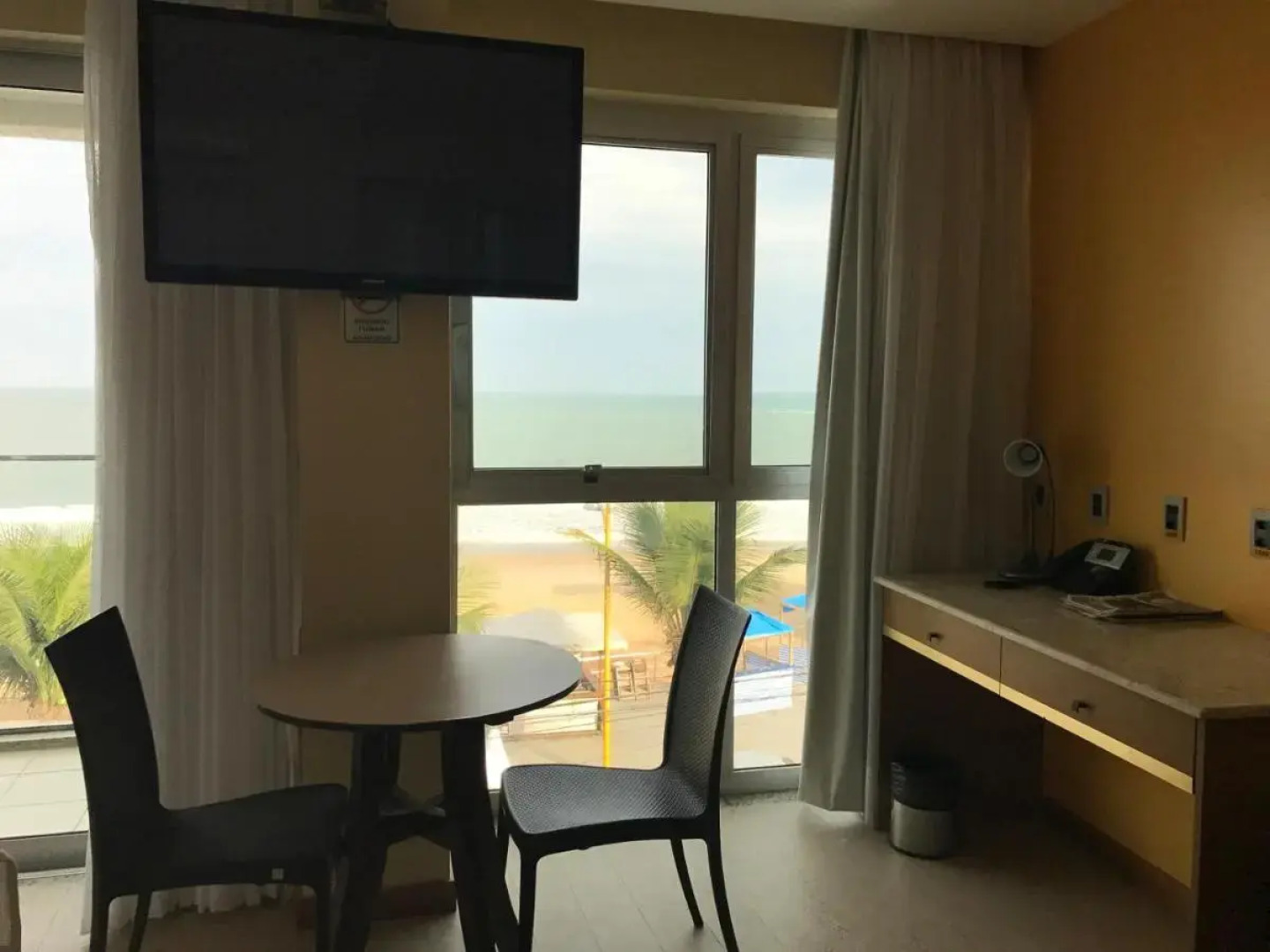 Hotel Brisa Tropical de Macae