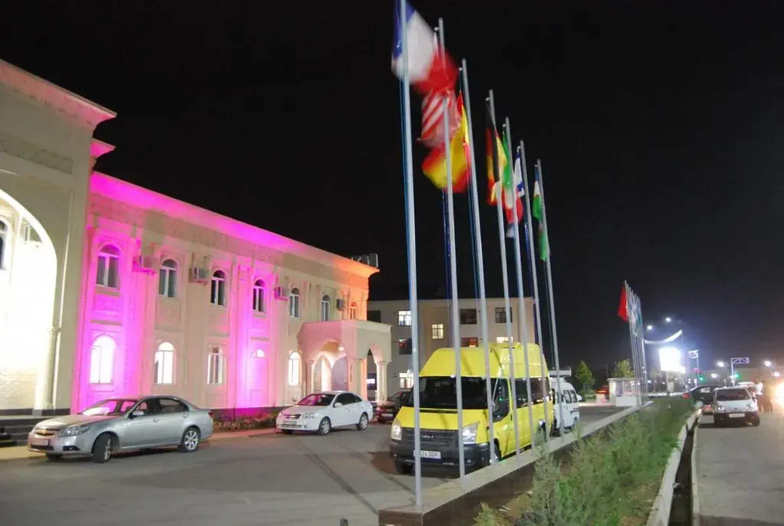 Отель Kesh Palace