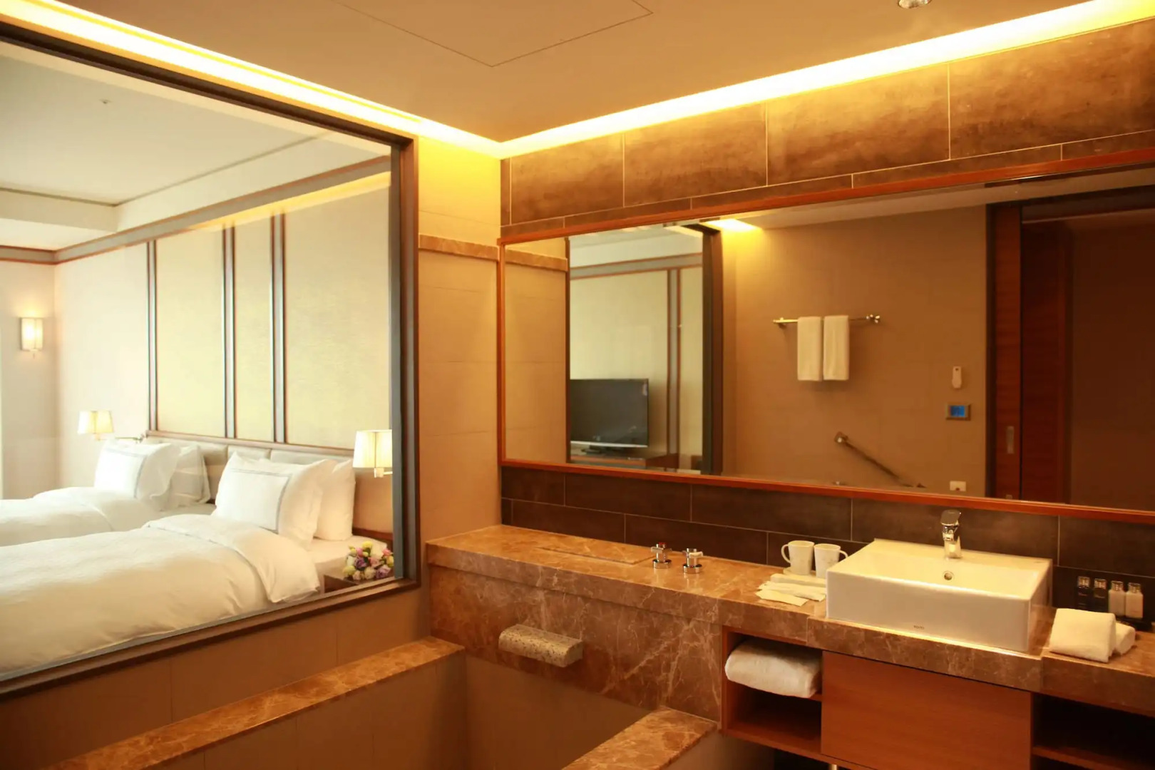 Evergreen Resort Hotel (Jiaosi)