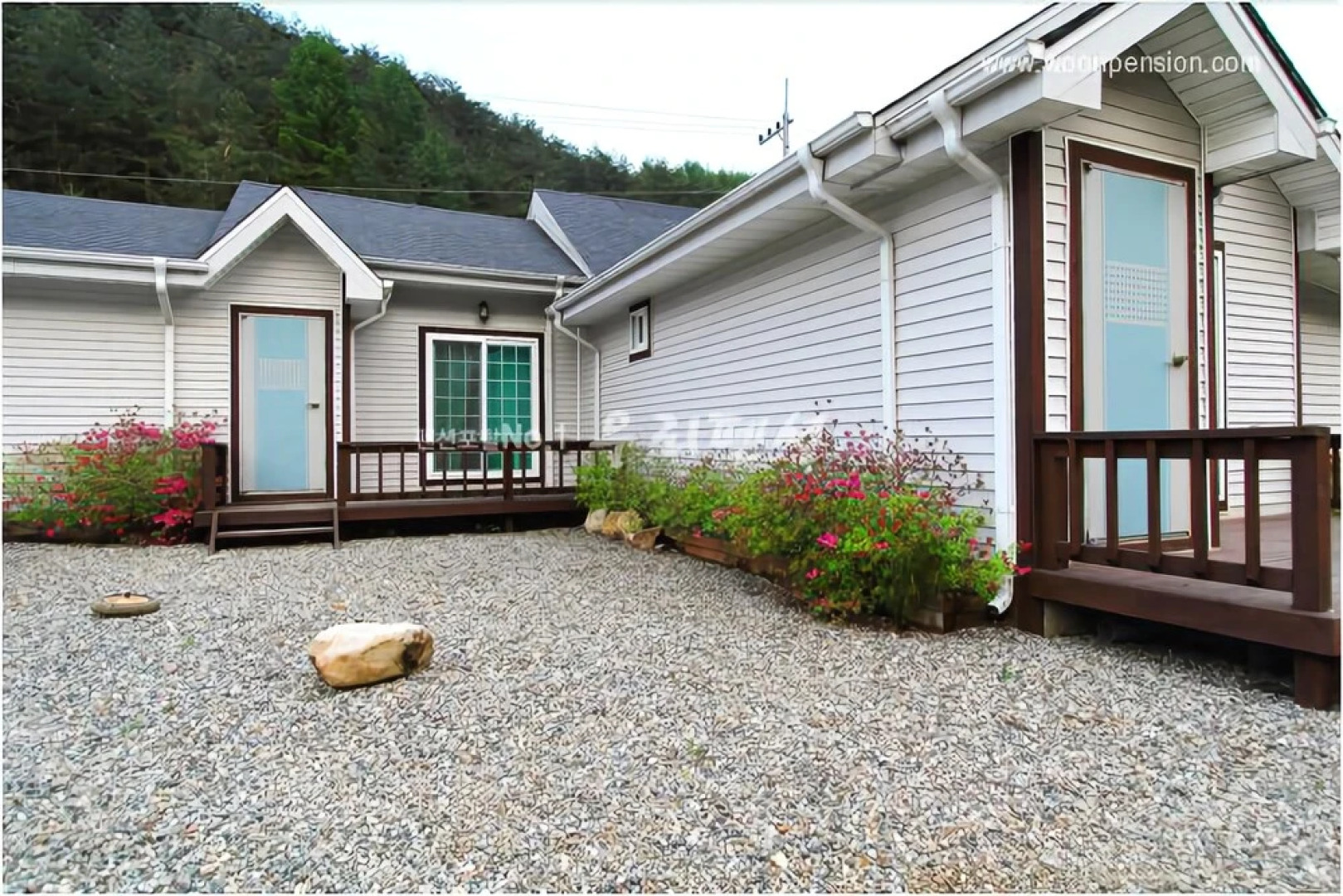 Jeongseon Click Pension