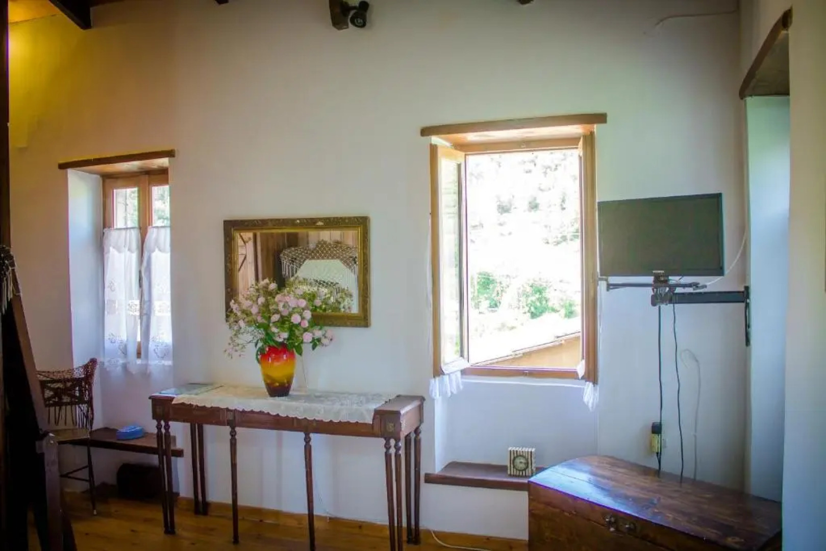 Gioia Traditional House