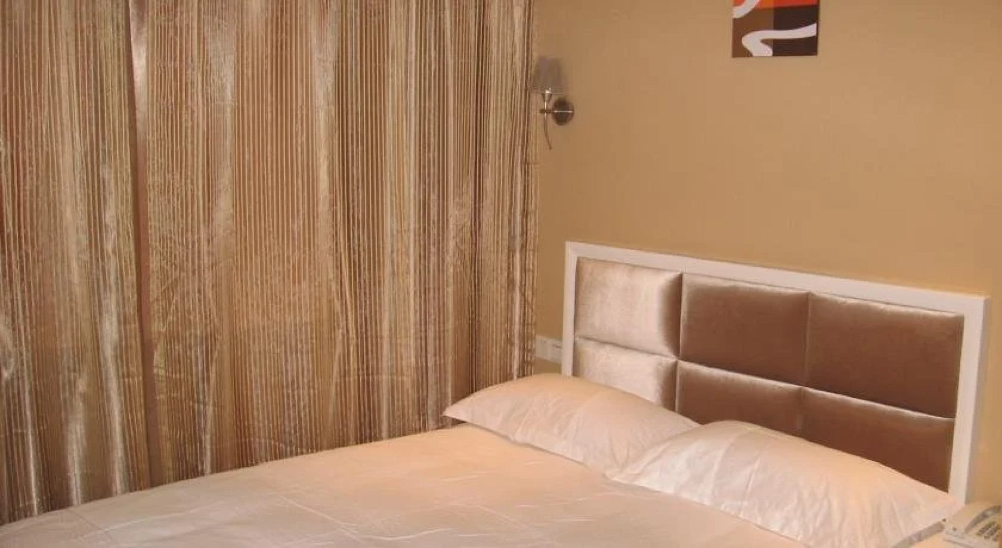 Yihao Business Hotel