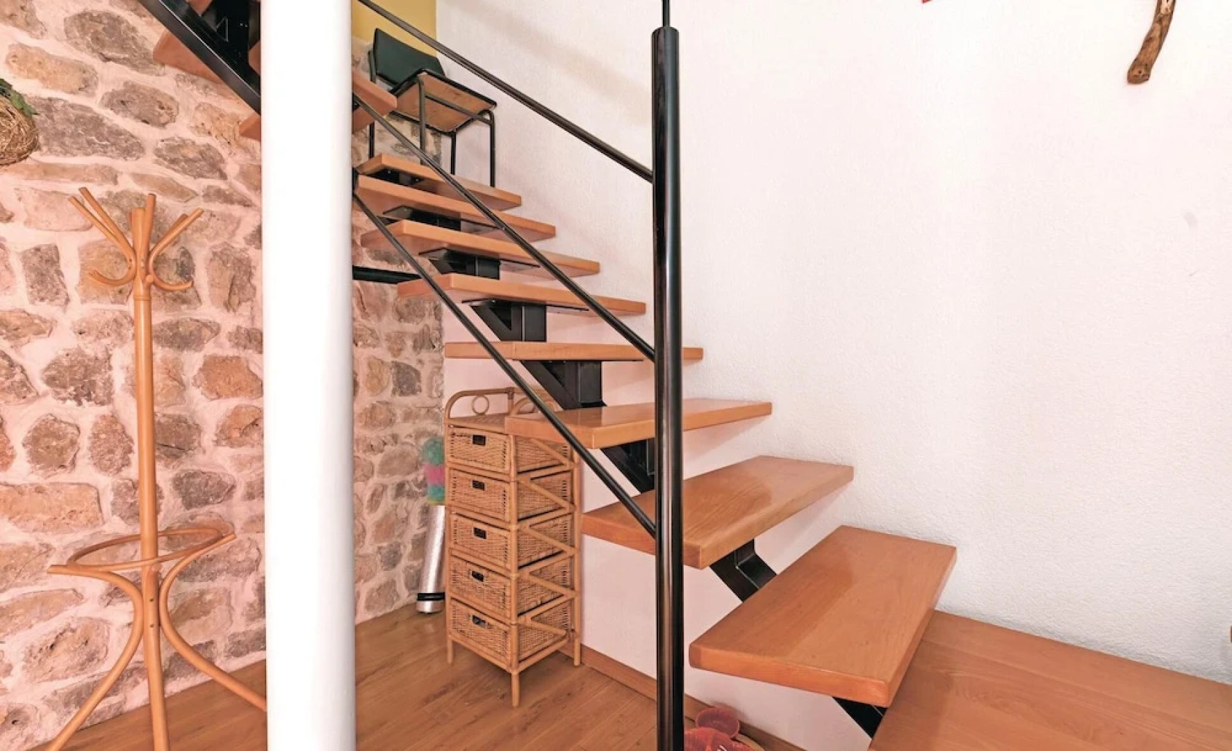 Amazing Home in Lozovac With Wifi and 3 Bedrooms