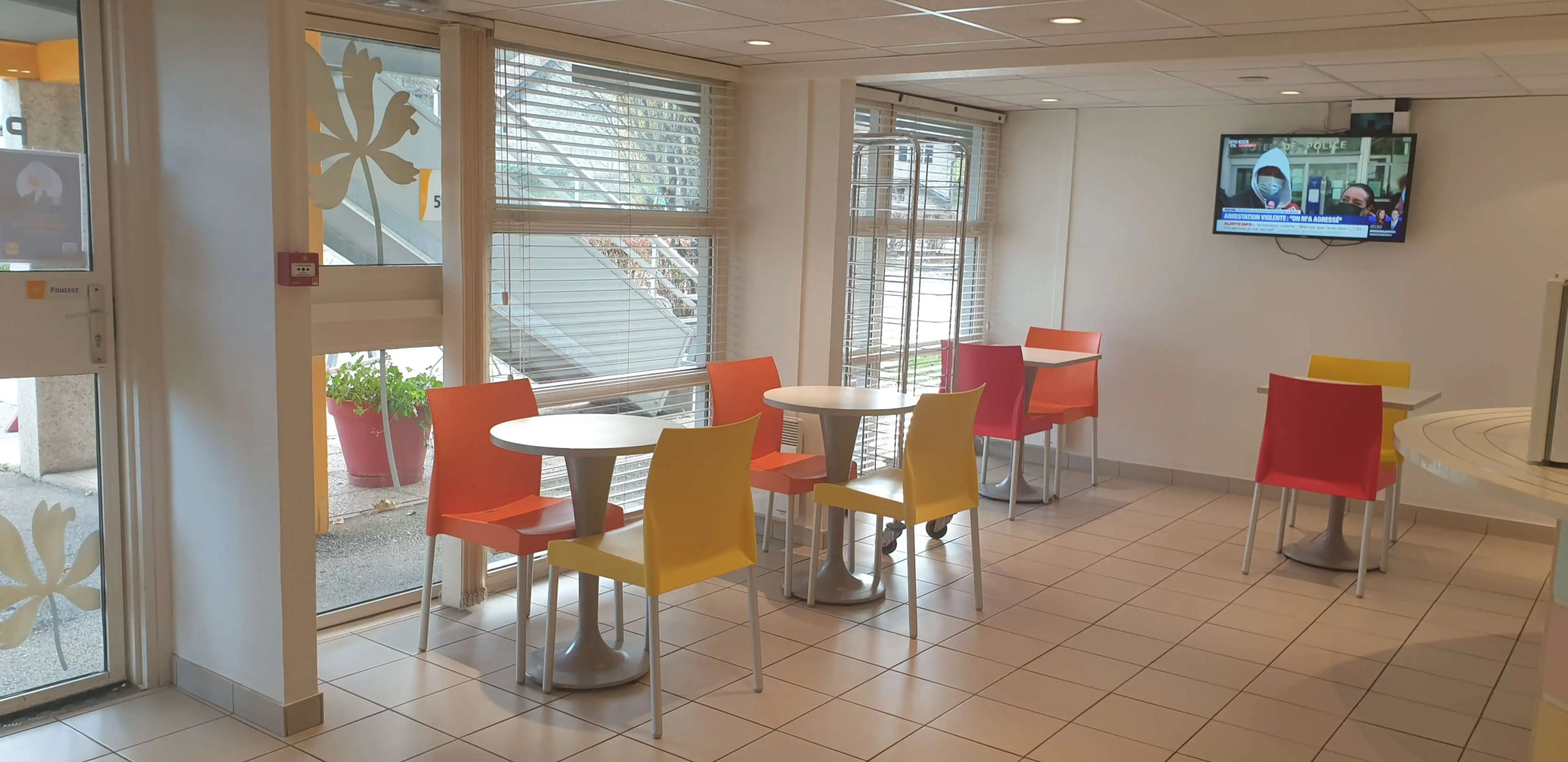 Premiere Classe Besancon - Ecole Valentin