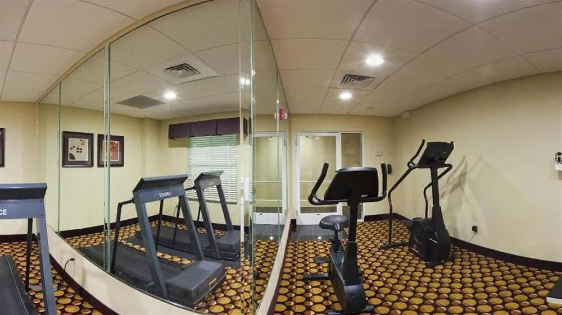 Holiday Inn Express & Suites Huntersville Birkdale