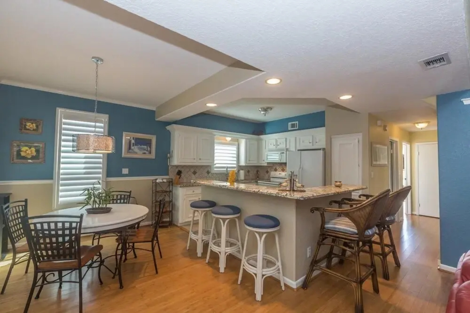 Tropical Oasis In Beautiful Galveston-tiki Island 3 Bedroom Home by Redawning